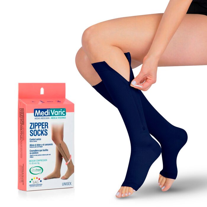 Media a la Rodilla Dedos Libres con Cierre Compresión Media 15-20 mmHg Medivaric 4313 en color azul talla XL.